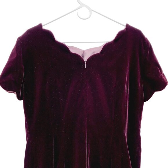 Maggy London Petites Velvet Mid Dress  Burgundy Short Sleeve Scalloped Size 14 - Picture 10 of 11